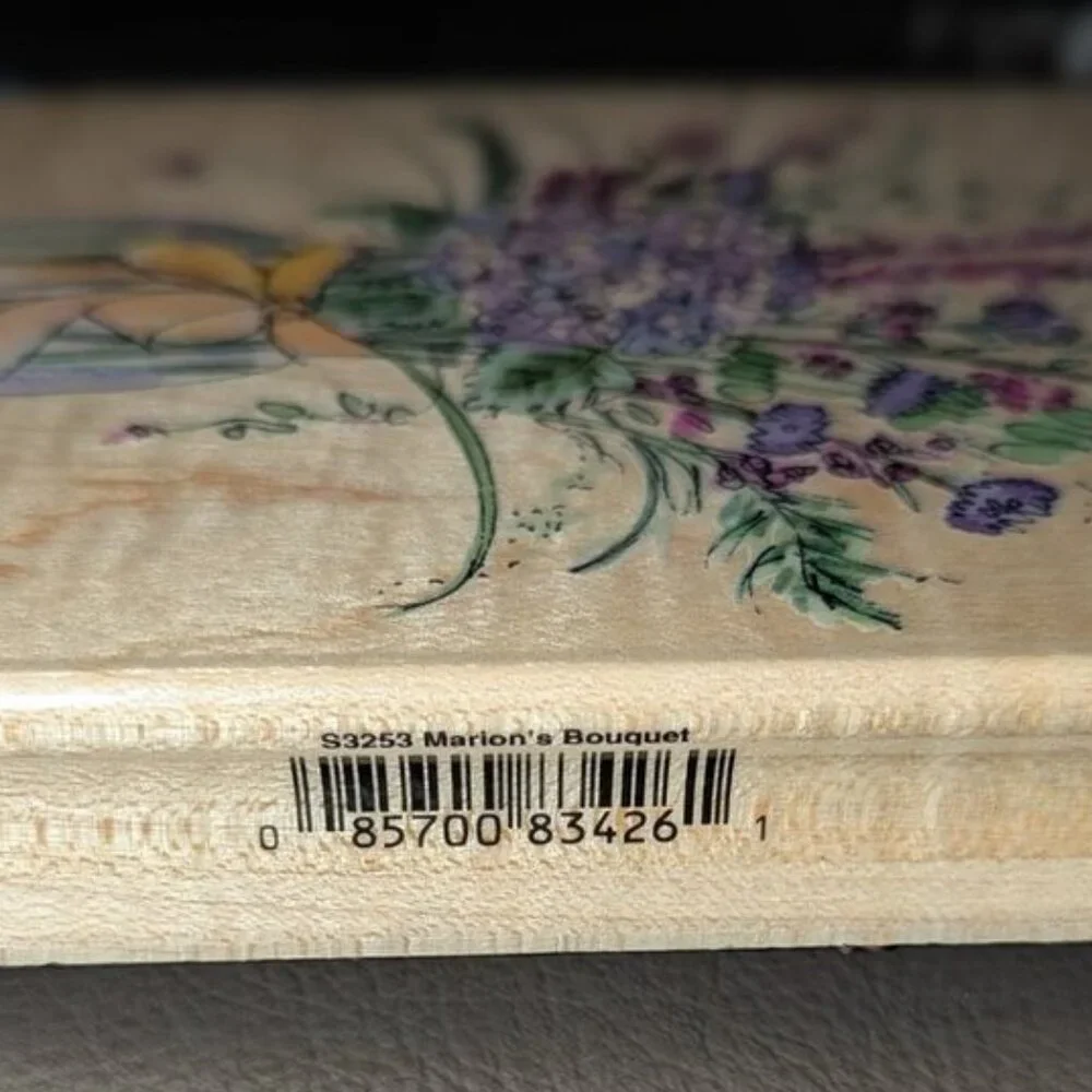 Hero Arts Rubber Wood Mounted Marion's Bouquet S3253 Vase Flowers Large Stamp